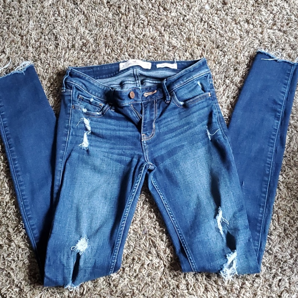 Hollister Low Rise Jean's ~ Size 3L